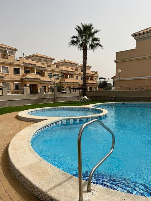 3 Bedroom Townhouse In Alicante, Orihuela 外观 照片