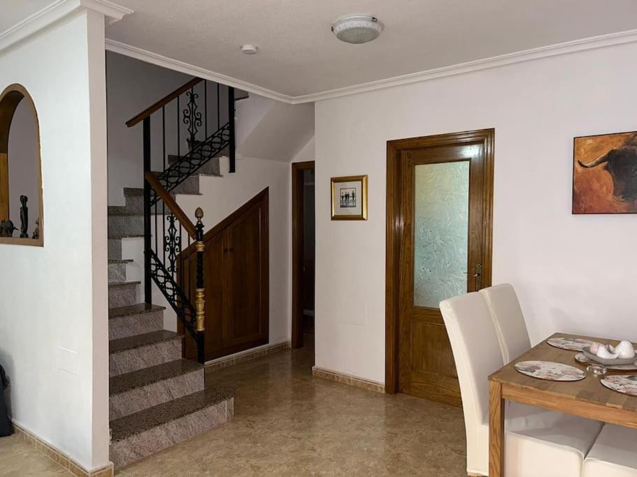 3 Bedroom Townhouse In Alicante, Orihuela 外观 照片